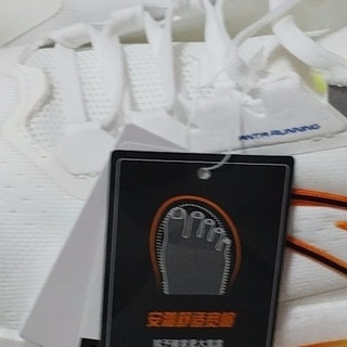 安踏迪温琴佐同款瞬息3篮球鞋使用体验
