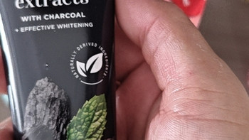 全家回购的高露洁粉盐牙膏：美白护齿还清新