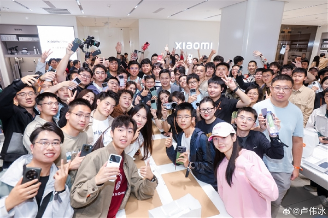5999元起的小米17 Pro Max卖爆!卢伟冰:说明小米上探超高端赢得了认可