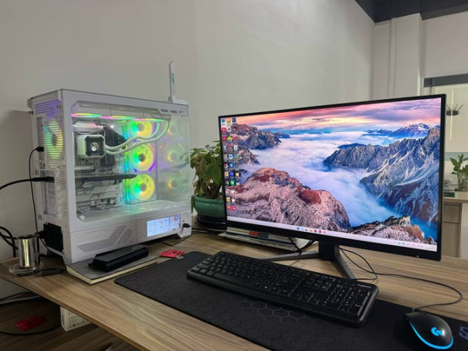 冠捷显示器