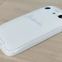 颜值封神的LCD小屏机！4.9寸握感满分，二手价格居高不下