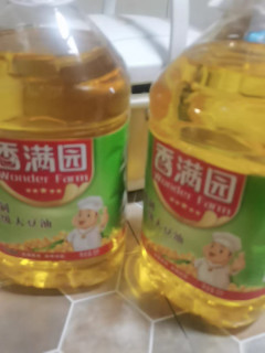 香满园大豆油：大容量家庭首选