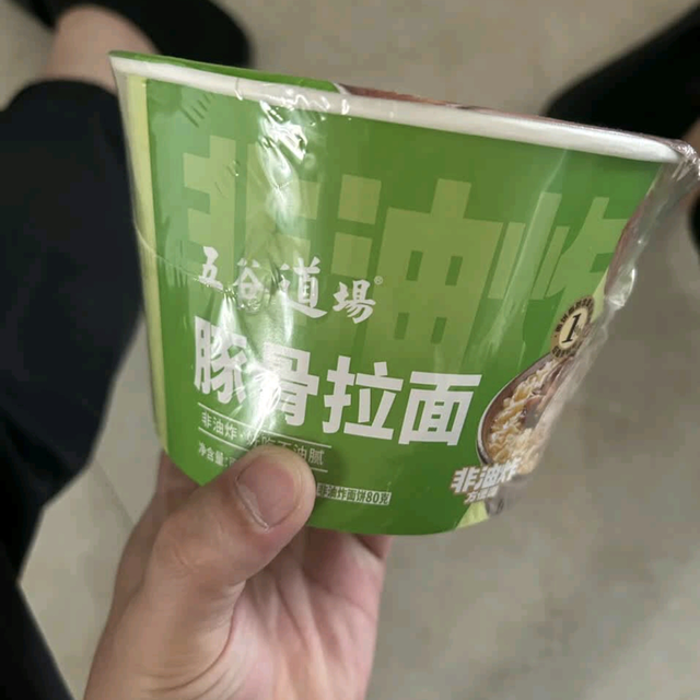 非油炸日式豚骨拉面，口感如何？