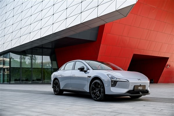 上市13个月 连当13个月纯电A级轿车销冠！小鹏Mona M03累计交付18万台