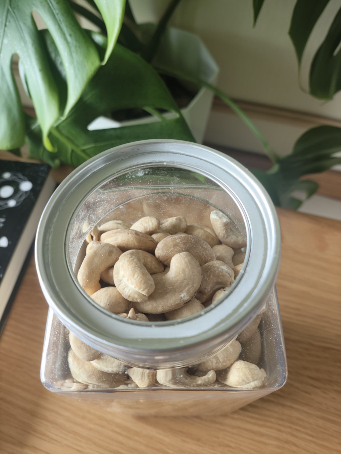 三只松鼠腰果