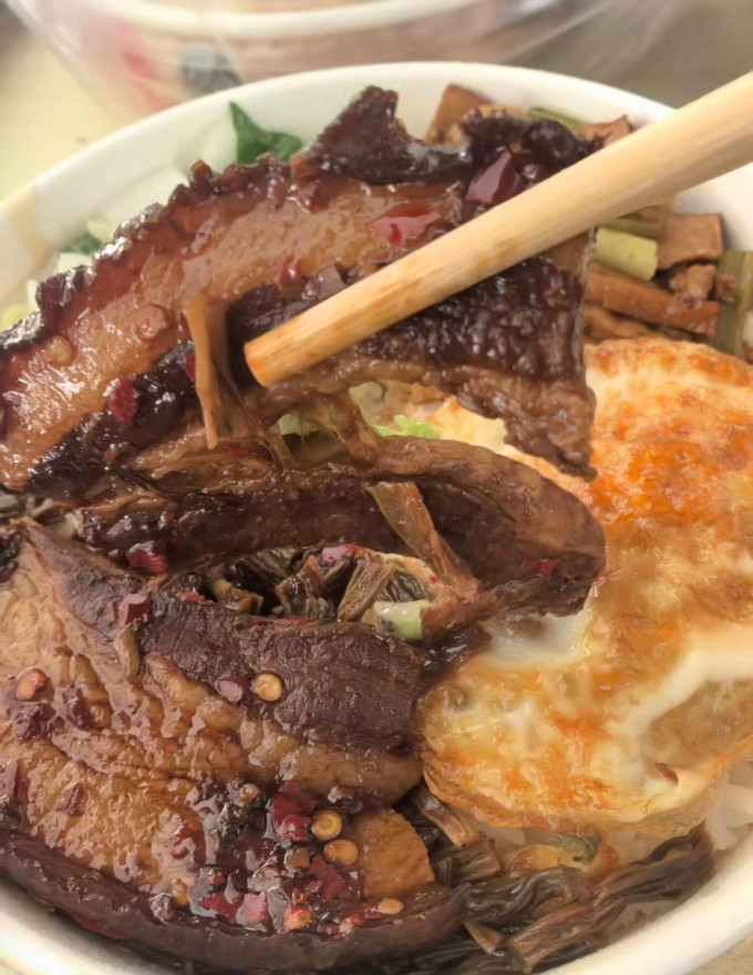 聪厨餐饮美食