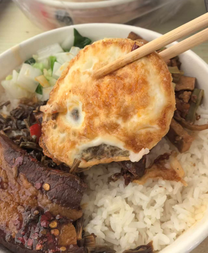 聪厨餐饮美食