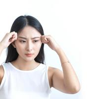 2025 氨基酸洗面奶排行榜 TOP6：温和与功效的终极对决