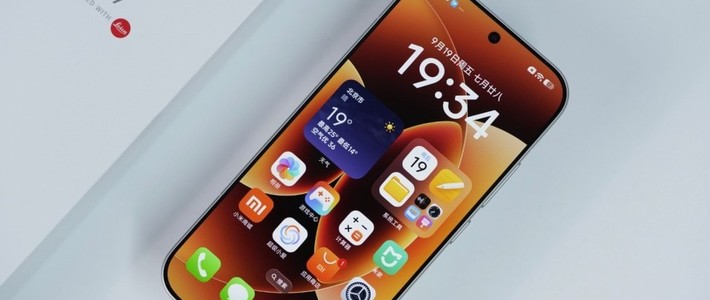 小米17系列首销破纪录，高端市场表现亮眼