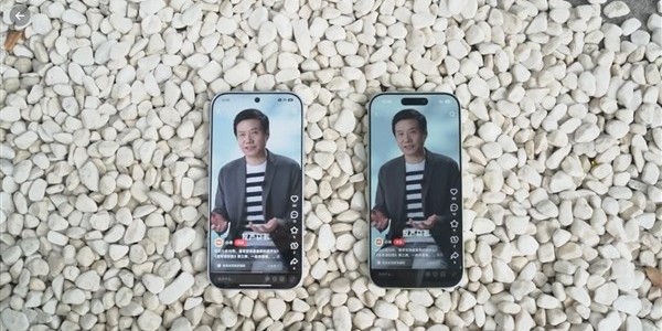 小米17/iPhone 17户外强光下显示对比：小米更清晰
