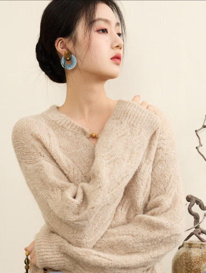 三彩女士针织衫