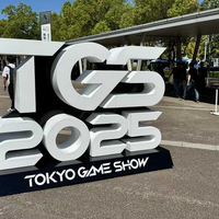 机哥在东京电玩展火出圈，连coser都对蛟龙16Pro潮玩版爱不释手