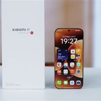 小米17续航实测对比：iPhone 17+充电宝耗关机 小米17还剩26%