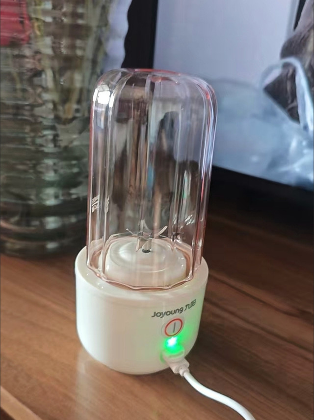 便携榨汁机：随时补充维生素
