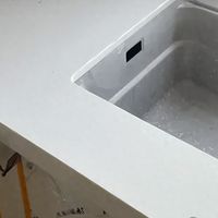 橱柜台面3种挡水，两种都淘汰了，自己傻傻还在做