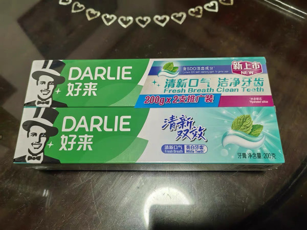 清新口气，全家适用的牙膏