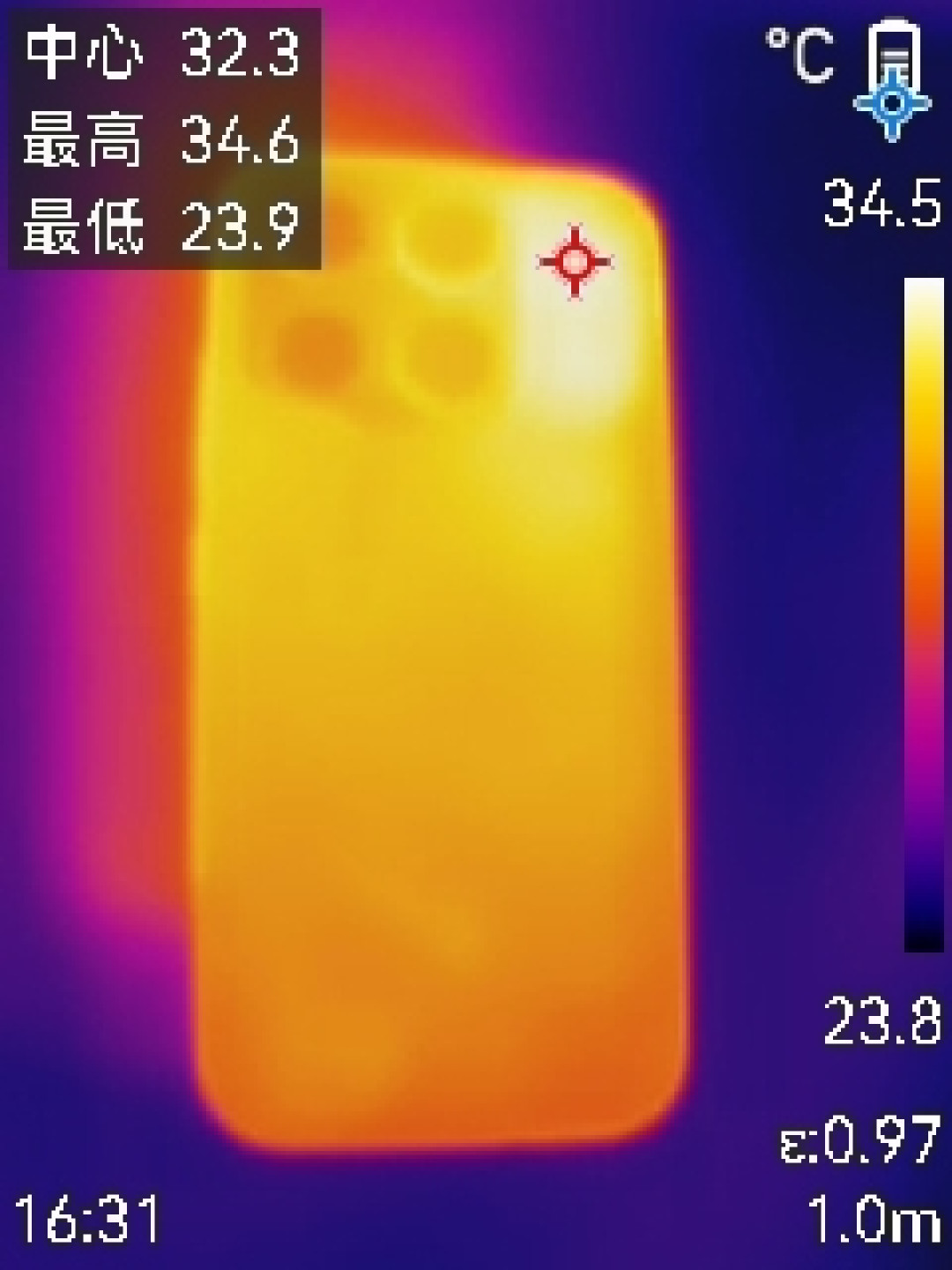 1.18mm超窄四等边直屏!小米17标准版评测:回归传统形态的旗舰