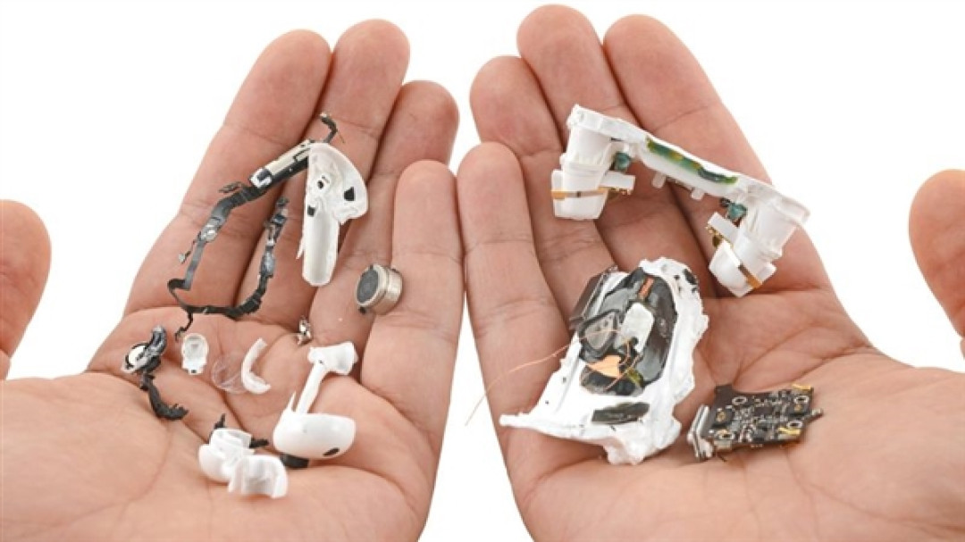 一锤子买卖 iFixit暴力拆解苹果AirPods Pro 3 可维修评分0分