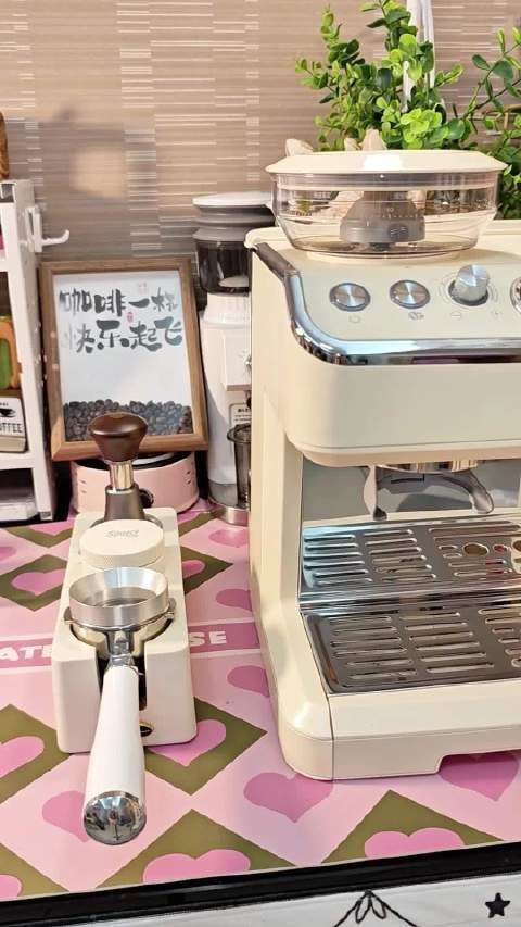 双节同庆！零元抽台专业咖啡机#你的十分蓝朋友# 中秋团圆夜，国庆小长假，客浦宠粉准时上线啦❗❗这次让你零成本实现咖啡自由，入门进阶一机搞定--客浦CP296双泵双锅炉咖啡机免费颂，在家轻松复刻咖啡馆品