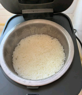 九阳40N1U电饭煲：老爸抽检认证的无涂层安心之选