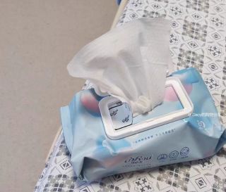 宝宝湿巾怎么选？可心柔80抽带盖！