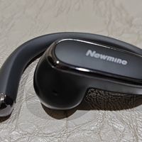 解放双耳新体验——纽曼挂耳式蓝牙耳机LY65