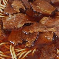 我心中的两大面食“顶流”-襄阳牛肉面和武汉热干面。

