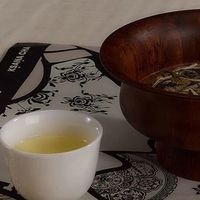 从0到千万营收，对话一念草木中夏正：四年做茶品牌教会了我什么？