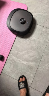 美的灵眸W20扫地机：家用清洁的“省心担当”