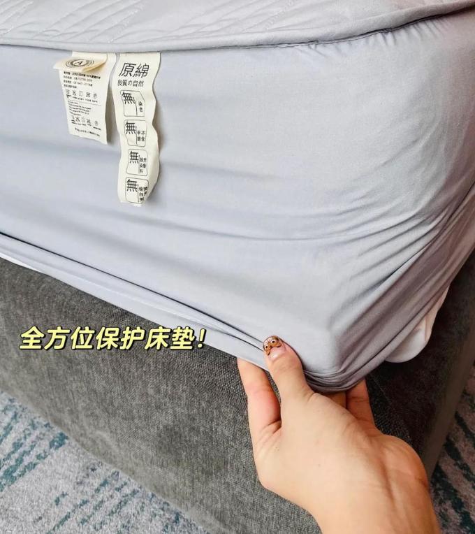 阿迪达斯休闲运动鞋