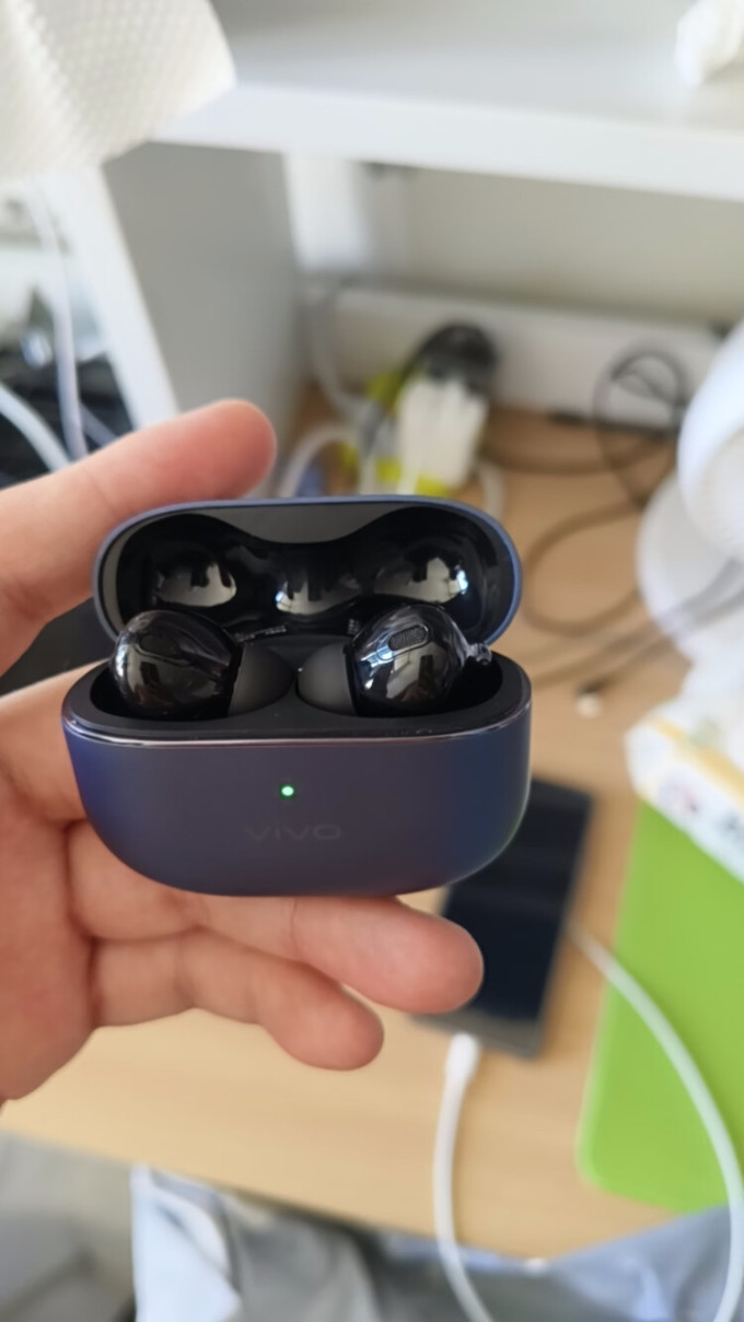 vivo tws蓝牙耳机体验:深蓝色的便携好声音