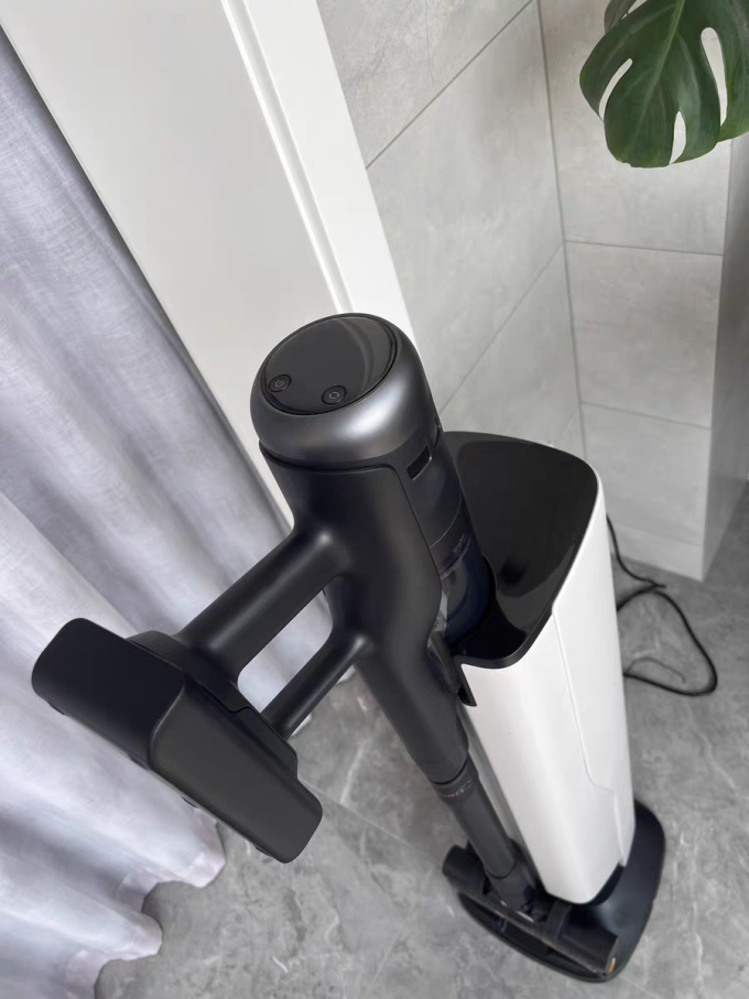 石头手持式吸尘器
