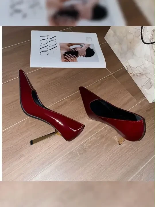 小金条秋冬新款黑色女士性感细跟高跟鞋单鞋酒红色女鞋#好鞋推荐 #高跟鞋 #女鞋 #脚宽脚胖都可以 #穿出高级感