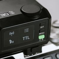 神牛iT30Pro实拍体验：新手友好的迷你闪光灯
