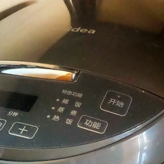 美的3L迷你电饭煲：1-2人食小能手，智能煮饭有柴火香