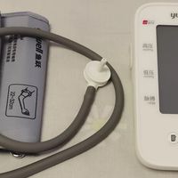 鱼跃语音电子血压计：老人居家测压的“精准助手”