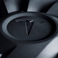 Model Y平价版真要来了？你要的特斯拉10月7日发布！