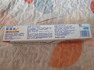 舒适达牙膏：多效护理牙齿