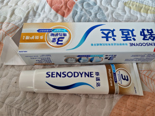 舒适达牙膏：多效护理牙齿