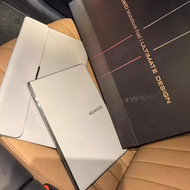 HUAWEI MateBook Fold 32GB 2TB 锻影黑 HUAWEI 华为MateBook