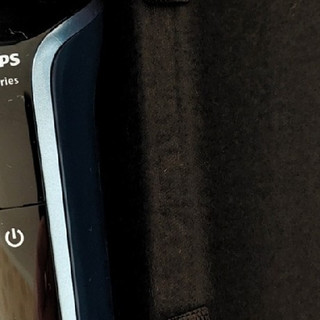 飞利浦(PHILIPS)电动剃须刀经典3系