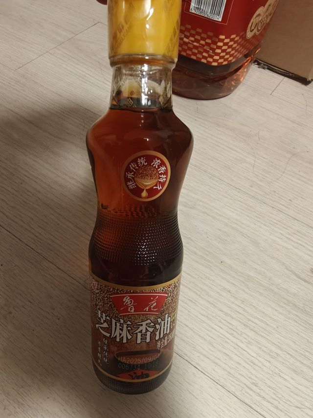 鲁花芝麻香油，厨房必备