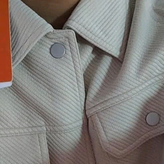 秋风起，海澜之家这款翻领条纹夹克，承包男士整个秋天的型格
