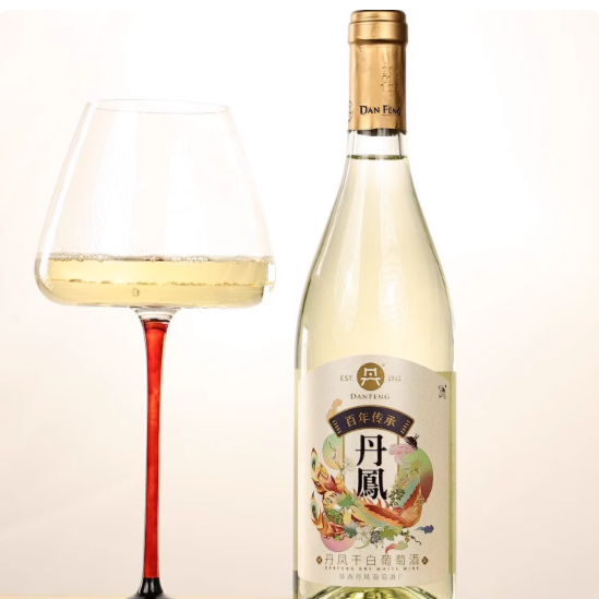 秦岭深处的百年甜酿传奇，从一杯丹凤葡萄酒开始