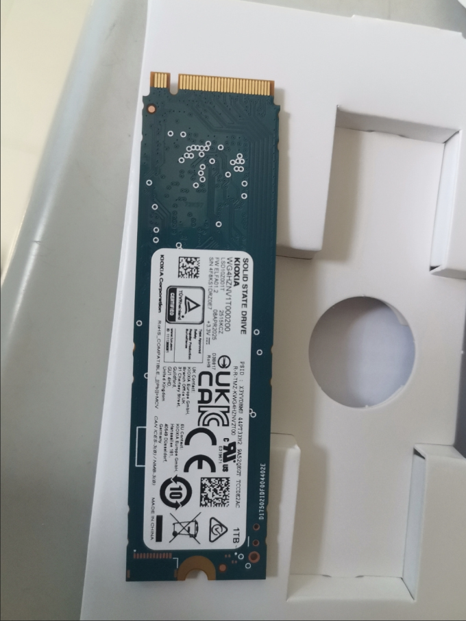 铠侠固态硬盘