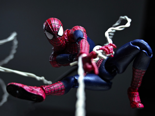 小比例最好加菲？MafexNo.248超凡蜘蛛侠开箱上手分享！