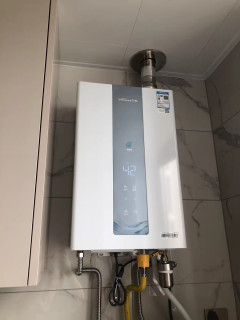 万和热水器豆蔻和小白梨选择那个？