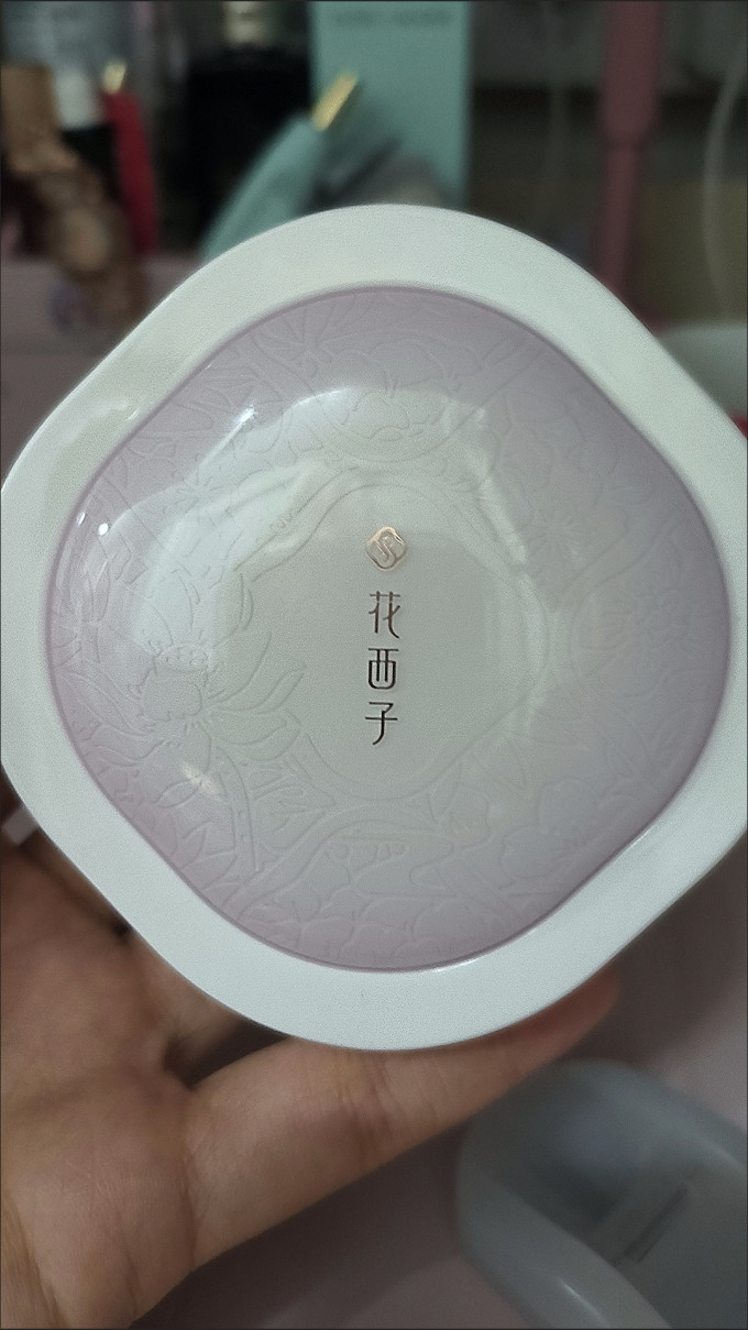 花西子面部彩妆