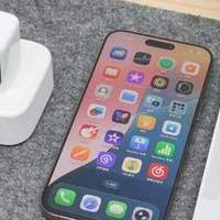 完美平替iPhone 17原装充电器，航嘉灵动 F45 Neo 安全快充评测