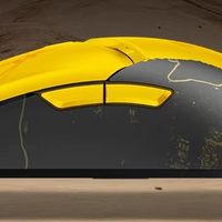 雷蛇毒蝰V2专业版：轻量化设计